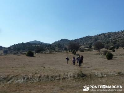 La sierra Oeste de Madrid. Puerto de la Cruz Verde, Robledo de Chavela, ermita de Navahonda. senderi